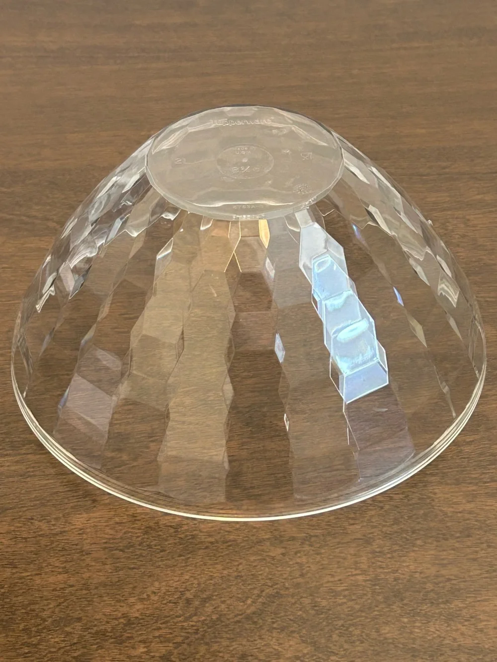 TUPPERWARE ICE PRISM CLEAR ACRYLIC 8 1/4 CUP BOWL WITH SEAL